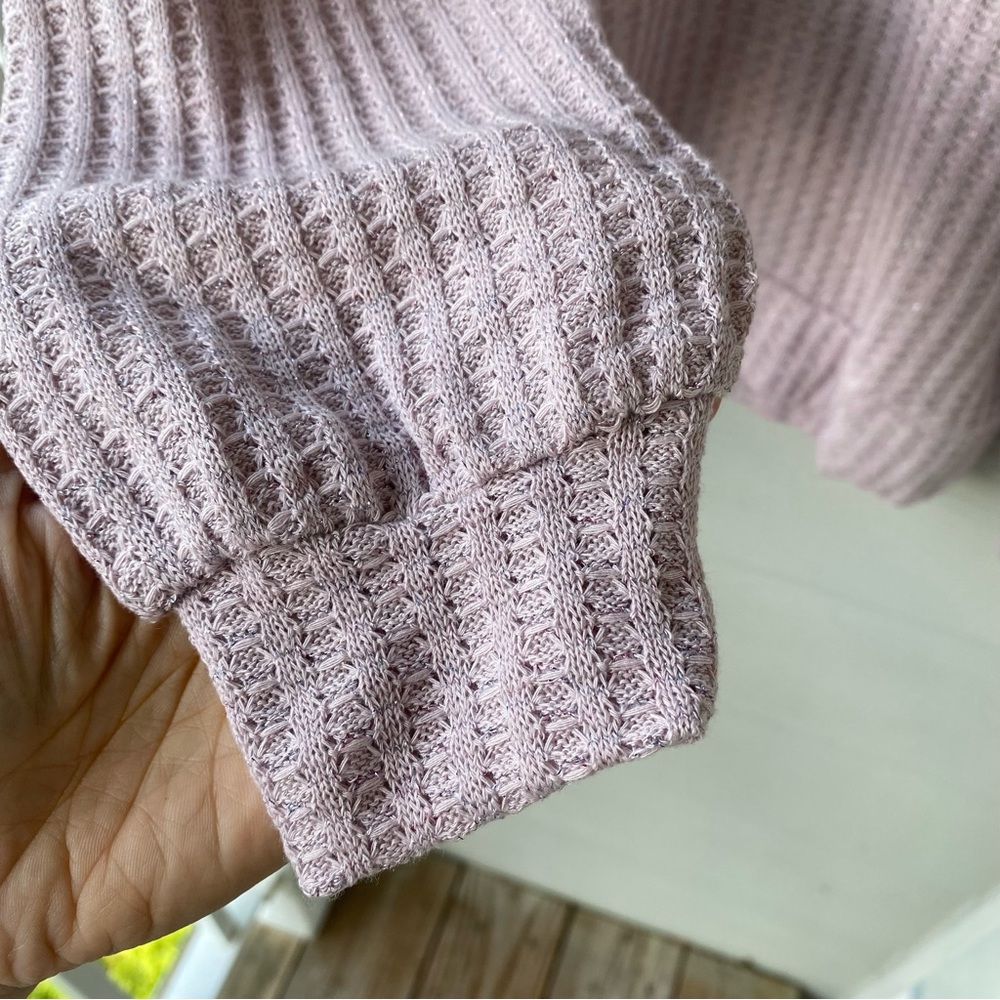 CHASER Lavender V Neck Ruffle Sleeve Knit Top - Picture 4 of 11